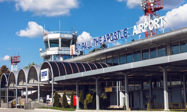 Në Ohër, përfaqësuesit e sektorit të turizmit shprehin shqetësim për numrin e vogël të linjave ajrore që operojnë nga aeroporti i qytetit