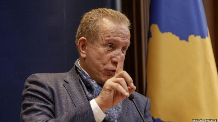 Behgjet Pacolli jep dorëheqje nga posti i kryetarit të AKR-së
