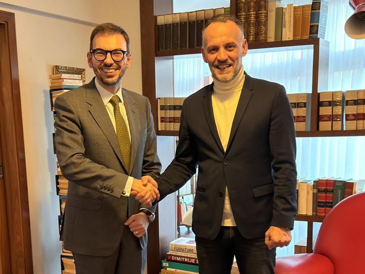 Arben Fetai në takim pune me Ambasadorin Paolo Palminteri për reformat dhe integrimin evropian