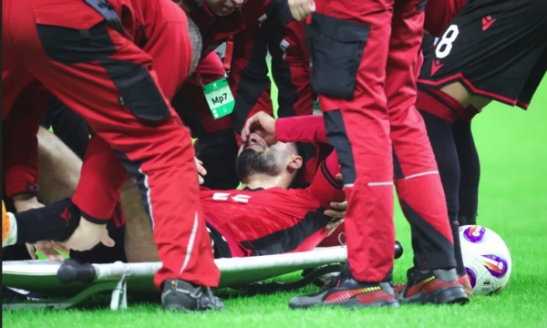 Broja pritet të jetë gati për ndeshjen e kësaj fundjave ndaj Chelsea