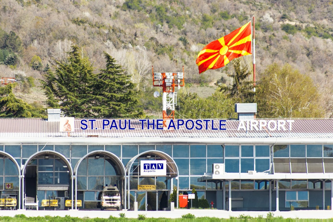 Pas më shumë se 60 vite punë  Legalizohet Aeroporti i Ohrit  mori patentë pronësie 