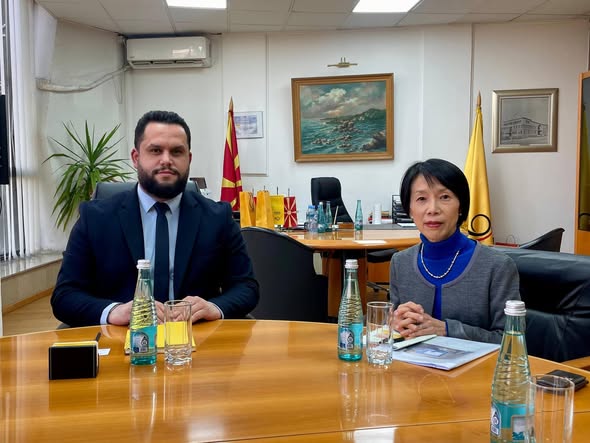 Orhan Kurtishi  Mirëpret Shkëlqesinë e Saj  ambasadoren e Japonisë  znj  Kavahara Secuko