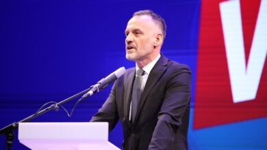  Nuk mbulohet dielli me shoshë   reagon Fetai  BDI AKI së i urojmë opozitë të gjatë