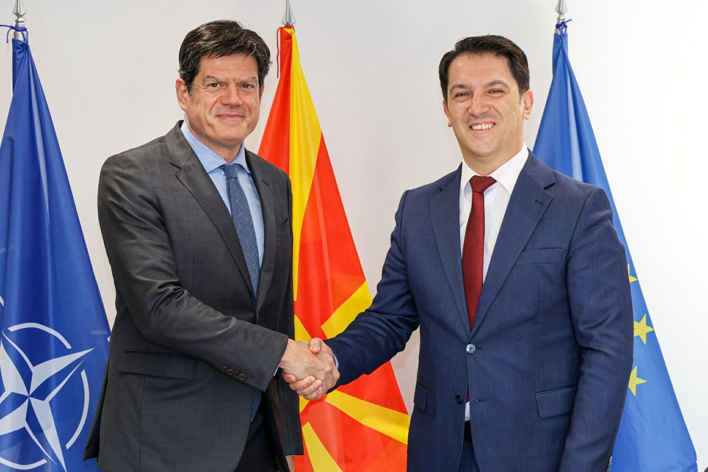 Zëvendëskryeministri i Parë Bekim Sali takohet ne ambasadorin e BE së Michalis Rokas