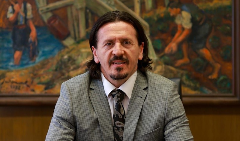 Sulejmani  Ansambli Muzikor i Tetovës nuk mbyllet