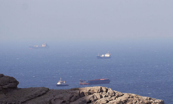Tensione në Ngushticën e Hormuzit  anija e kompanisë franceze qëllohet me paralajmërim
