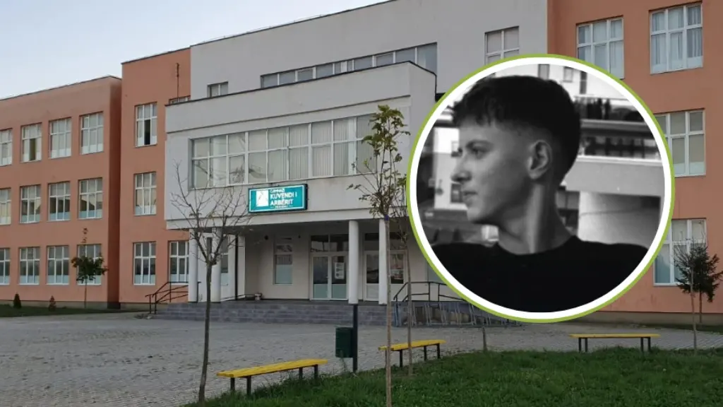  Një ditë e zakonshme në shkollë  papritur    bashkëmoshatarja e 15 vjeçarit reagon pas vdekjes së tij