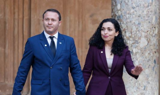 Ish presidentja  Vjosa Osmani me paga  mëditje dhe prona në Australi  kjo është pasuria e saj