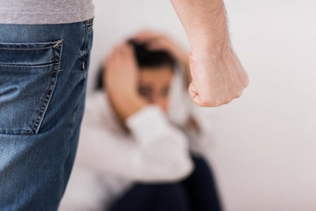 Dhuna në familje merr hov në Pollog, 30 raste në muajt e parë të vitit