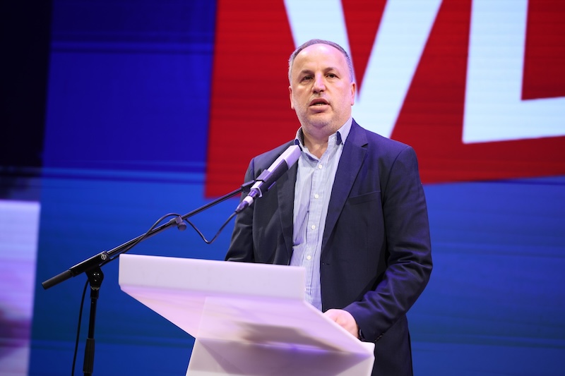 Azizi  Me BESË deri te VLEN një  rrugëtimi i bashkimit politik të shqiptarëve