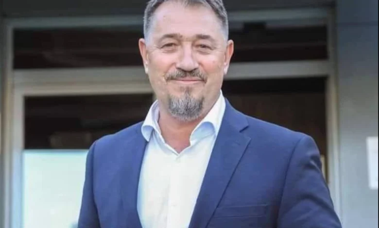 Reagon Lushtaku  Për dallim nga Kurti unë i përgjigjem institucioneve të Republikës