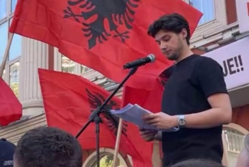 Studenti Ademi reagon ndaj Fillkovit: Nuk jemi kundër maqedonishtes, por kundër mohimit të shqipes