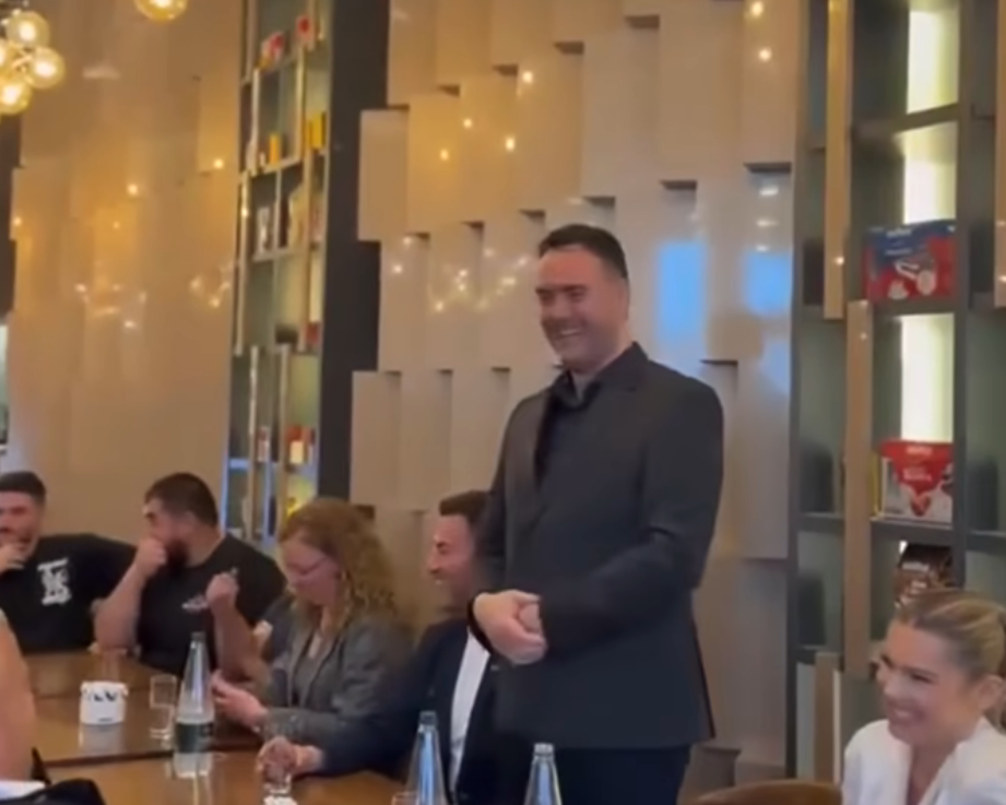  Kur jemi te frizerkat    Glauk Konjufca përdor term denigrues ndaj Vjosa Osmanit