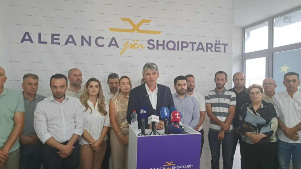 ASH: MASH ndan bursa vetëm për Gjuhën Maqedonase, anashkalohen studimet për Gjuhën Shqipe