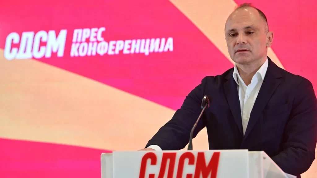 Filipçe: Mickoski gënjen, gjuha maqedonase është e pranuar nga Bashkimi Evropian