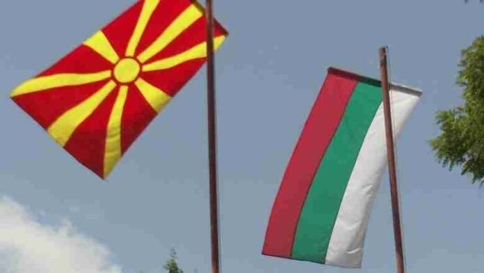 Tensione në kufi  Paralajmërohen bllokada në pikat kufitare mes Maqedonisë së Veriut dhe Bullgarisë