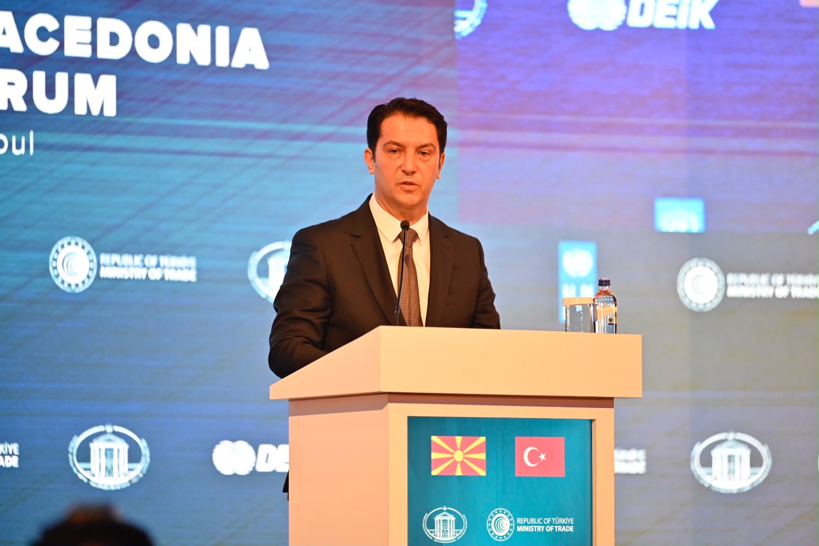 Bekim Sali në Forumin Ekonomik Maqedonia e Veriut   Turqia  Integrimi evropian po krijon mundësi të reja për investime  zhvillim dhe partneritete ekonomike