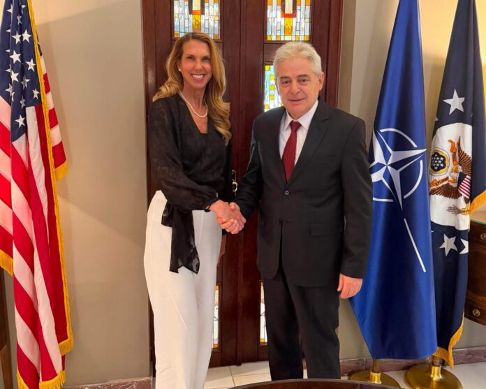 Ahmeti takim në ambasadën amerikane  çka u bisedua 