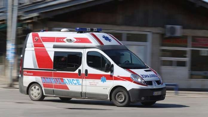 Pesë vjeçari nga Gostivari transferohet në Klinikat e Shkupit pasi gëlltiti ilaçe
