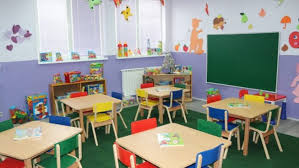 Çerdhet në Kumanovë të mbingarkuara  lista e pritjes e gjatë për fëmijët