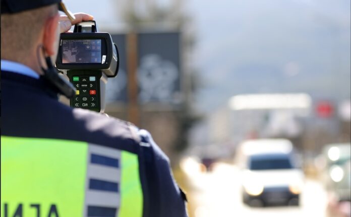 244 km/h Shkup-Gjevgjeli! arrestohet 21-vjeçari dhe mbetet pa BMW-në