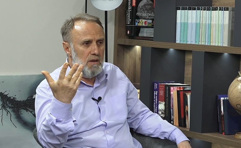 Rrëfimi ekskluziv i Komandant Hoxhës për hyrjen e UÇK-së në Haraçinë
