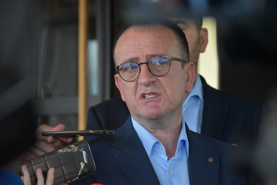 Taravari: Mos nxirrni përfundime pa përfunduar analizat
