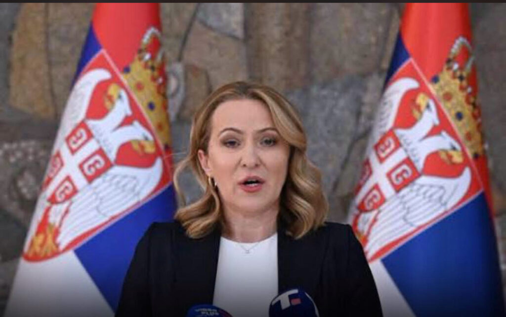Ministrja serbe e cila don ta “spastron” Kosovën është nga Peja