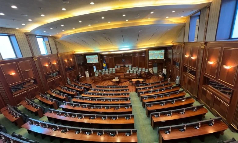“Seanca më 6 gusht veprim i vonuar, rrezikon ta lërë Kosovën pa Kuvend dhe pa ushtrues detyre të Presidentit”