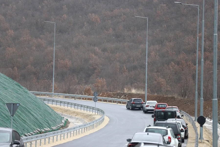 Të hënën nënshkruhet marrëveshja për ndërtimin e autostradës Shkup Bllacë