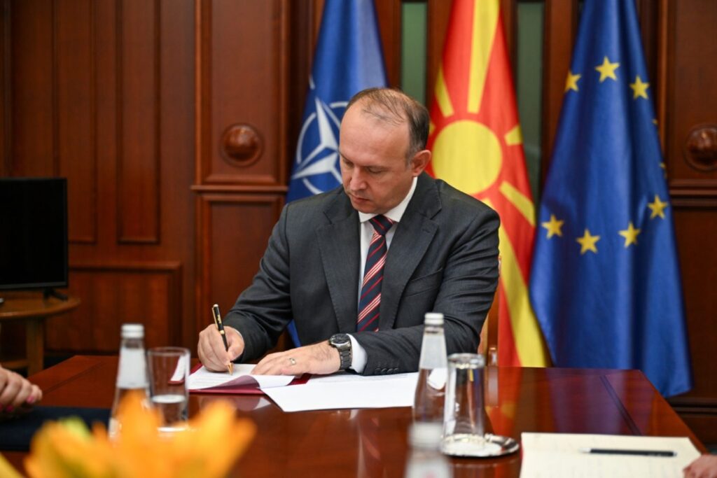 Gashi kërkon shpjegime për rastin e deputetëve në kufirin me Shqipërinë