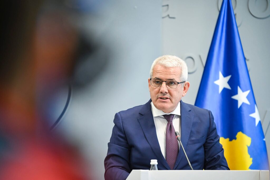 Sveçla: Partitë opozitare ta shtrëngojnë dorën e shtrirë nga Lëvizja Vetëvendosje