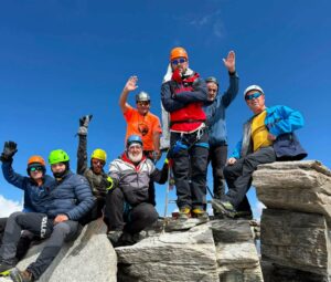 SHBA  Dardania  pushton Gran Paradison  majën më të lartë të Italisë
