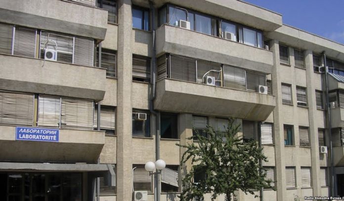 Rriten rastet e pacientëve me virozë të stomakut në Kumanovë