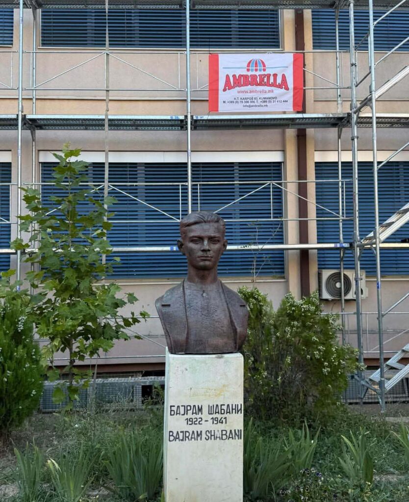 Kompania “Ambrella” Kumanovë dhuron donacion për Shkollën Fillore “Bajram Shabani” në Kumanovë