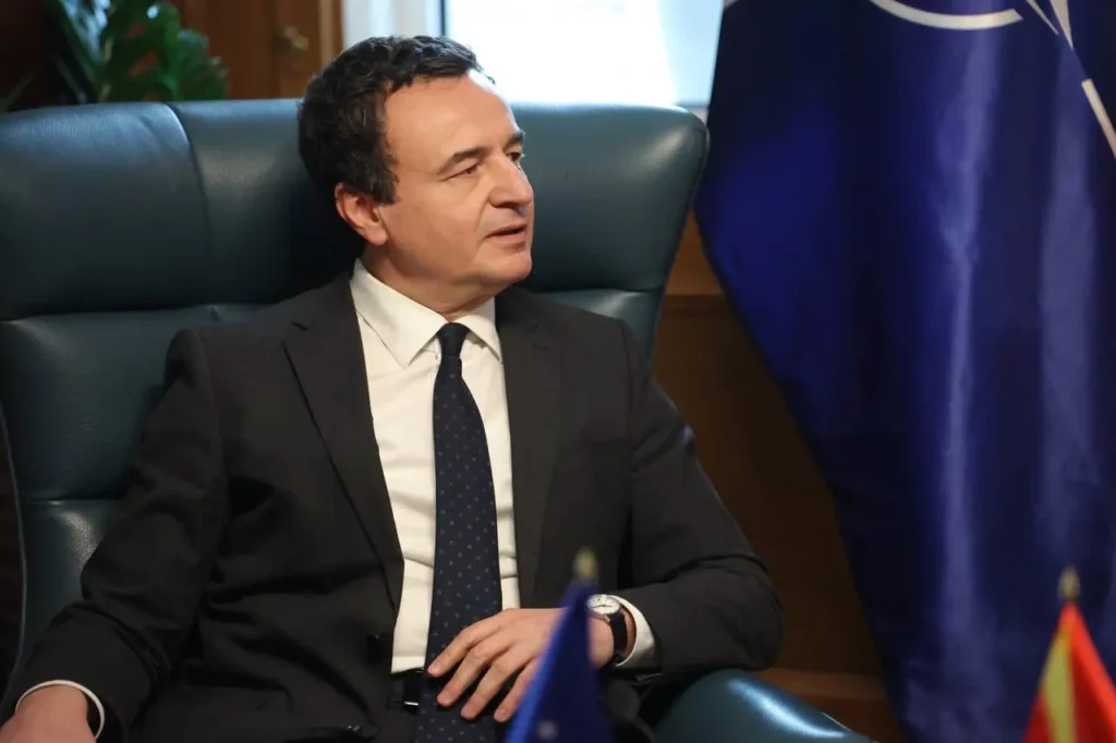 “Çele guri gojën”, Kurti asnjë fjalë për bllokadën: Kemi takim me rininë