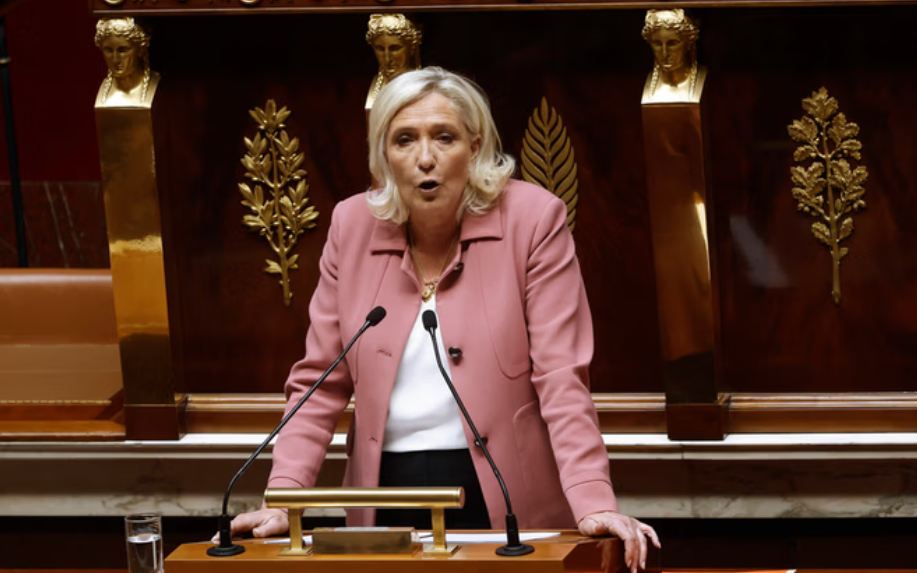 Le Pen jep një sinjal të fortë se Franca e së ardhmes mund të mos jetë në BE