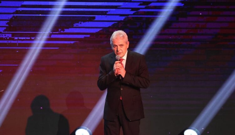 Ahmeti: E dua Maqedoninë po aq sa e duan Mickoski e Cërvenkovski! Është vendi im