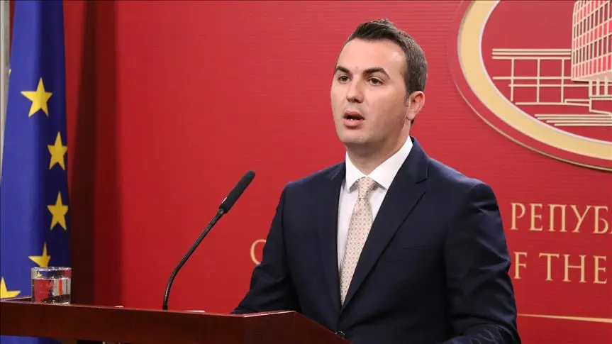Ademi: 3 goditje në një ditë – Mbyllet paralelja në shqip, 9 shqiptarë nga 310 te pranuar në Akademi dhe glorifikohet krimineli i luftës Mlladiq