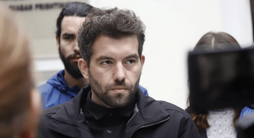 Rron Gjinovci: Kur u kanë UÇK-ja në pushtet, Thaçi njiherë e Haradinaj njiherë, s’kish nevojë ky me thanë këtë sen, se veriun e Ujmanin i kontrollojke vet. Edhe ata patën pasë me e çliru veriun, po jon kanë pak nxanë tu u marrë me patundshmëri