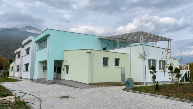 Dje ëndërr, tani realitet! Çerdhja e Përshefcës në shtator i pret femijët e parë, ja si duhet të aplikojnë prindërit