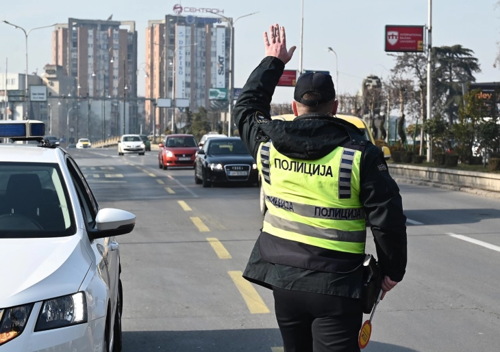 1.621 kundërvajtje në komunikacion, u arrestuan 43 persona