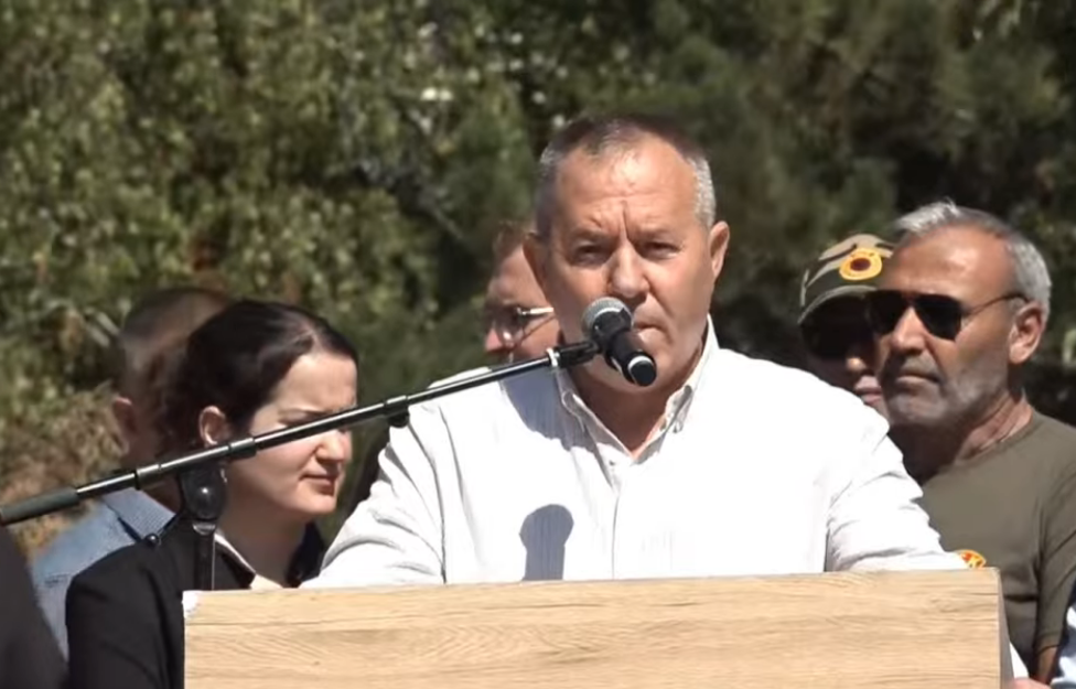 Gucati kërkon që Kurti ta përjashtojë Gërvallën nga institucionet: Ka dorëzuar dokumentacione në Hagë, ka hesht
