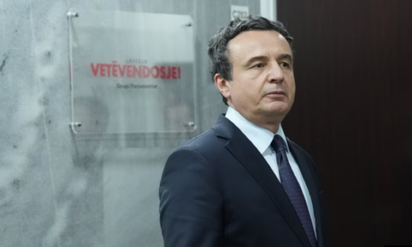 Kurti: Mbi 37 mijë libra në gjuhën shqipe për nxënësit në Luginë
