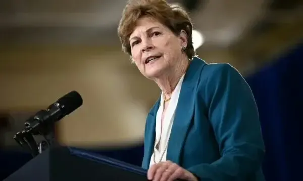 Senatorja amerikane: Duhet t’ua bëjmë të qartë rusëve se NATO në Kosovë dhe EUFOR-i në BeH janë në gatishmëri të lartë