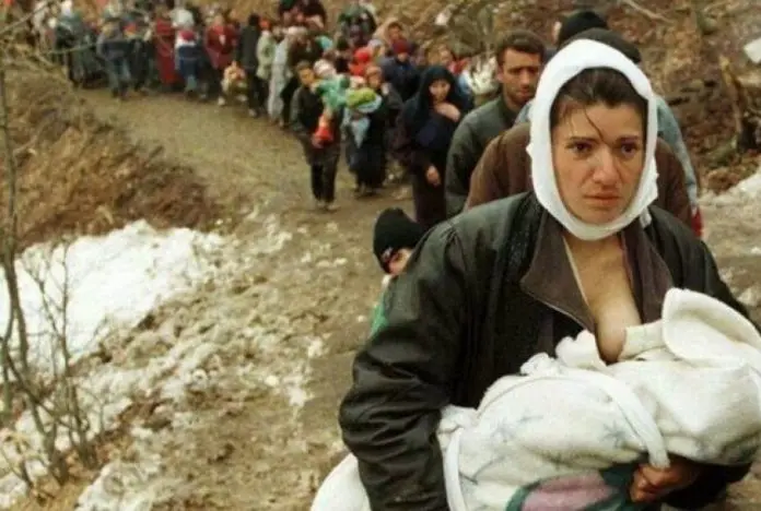 Flet gruaja simbol e eksodit të Kosovës: Si na ndihmoi UÇK-ja të shpëtonim