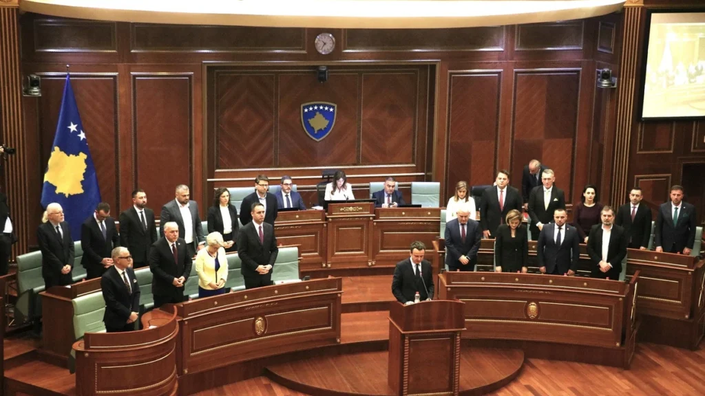 Votohet Qeveria “Kurti 4”, Albin Kurti merr mandatin e ri si kryeministër