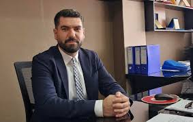 Elezi: Shumica parlamentare është stabile, por ka bisedime të niveleve të ndryshme
