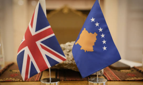 16 shtatori në Prishtinë, Britania e Madhe u bën thirrje shtetasve të saj të shmangin turmat