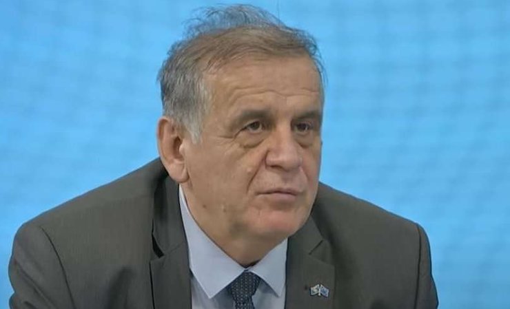 Shqiptarët me 21 opcione dhe pa strategji, serbët me një strategji dhe një opcion